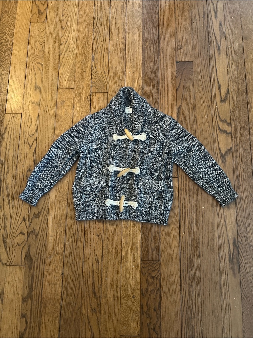 Men Sweaters Subcategory Identification - Picture 4 of 4